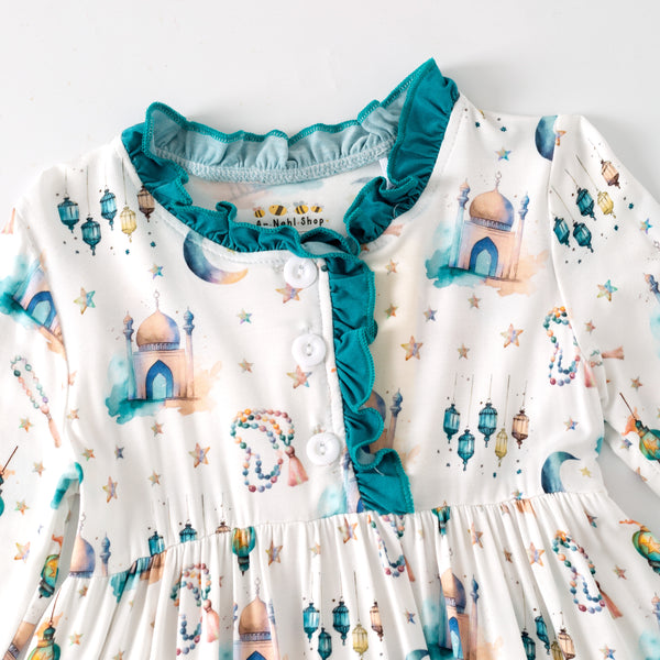 Teal Ramadan Moon & Lantern Nightgown